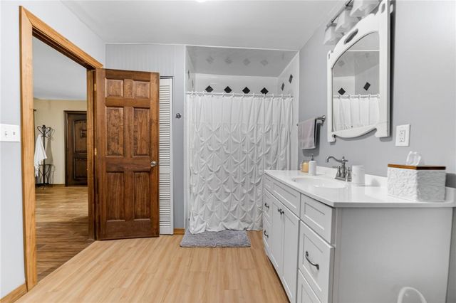 2952 Hutchinson River, Other Nj Counties, NJ 08865
