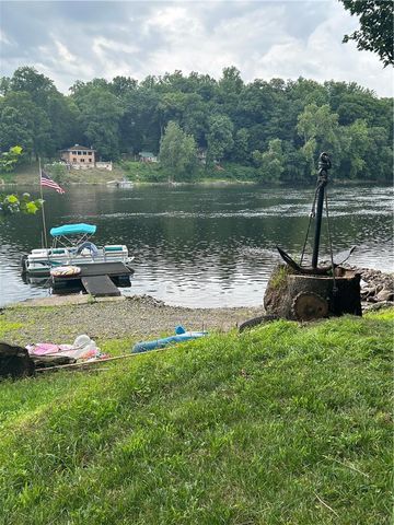 2952 Hutchinson River, Other Nj Counties, NJ 08865