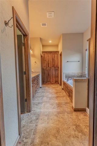 14101 S Independence Avenue, Oklahoma City, OK 73170