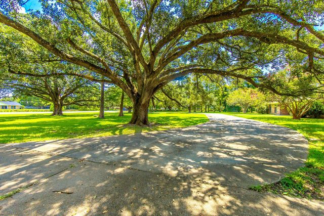 4056 Hwy 311, Houma, LA 70360