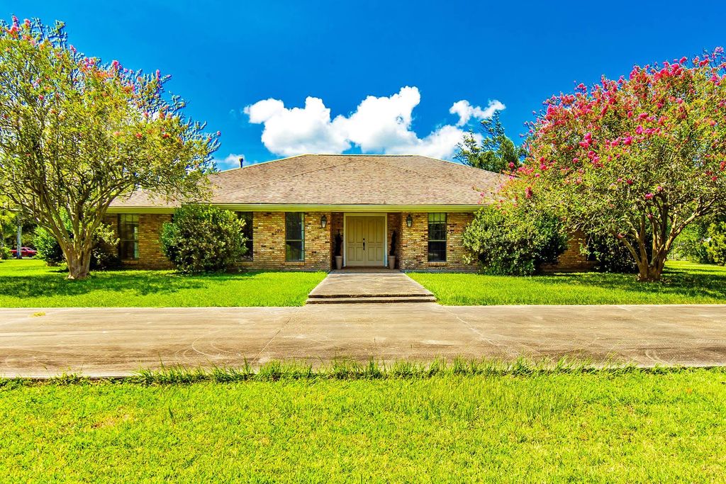 4056 Hwy 311, Houma, LA 70360