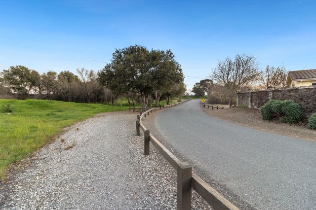 5811 Via Lugano, Fremont, CA 94555