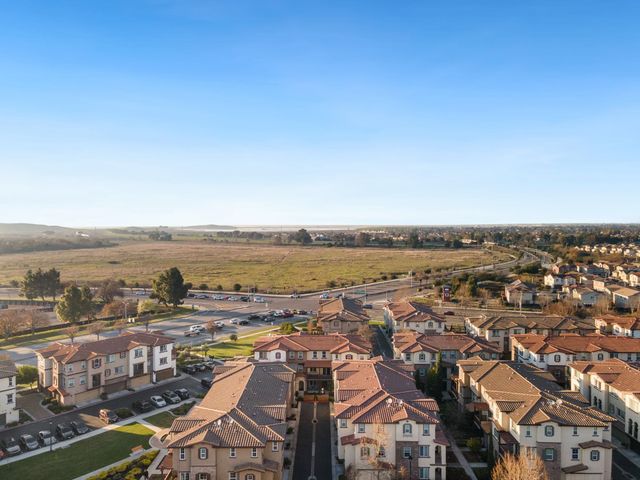 5811 Via Lugano, Fremont, CA 94555