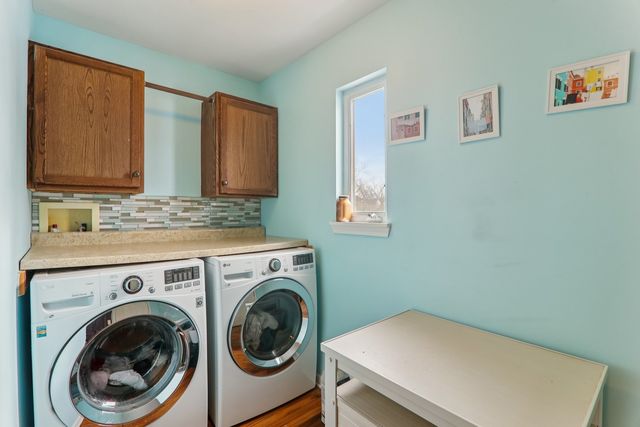 617 Lake Breeze Court, Lake Villa, IL 60046