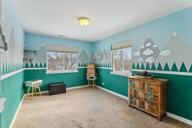 617 Lake Breeze Court, Lake Villa, IL 60046