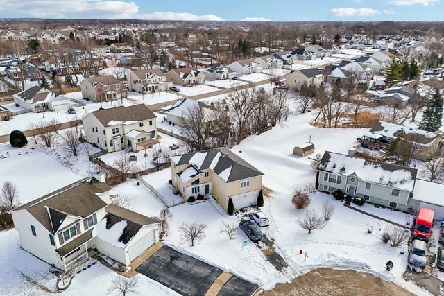 617 Lake Breeze Court, Lake Villa, IL 60046