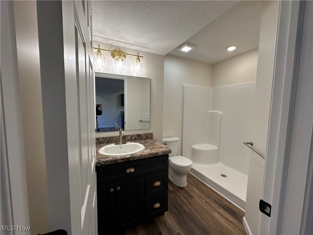 215 Upland Avenue, Youngstown, OH 44504