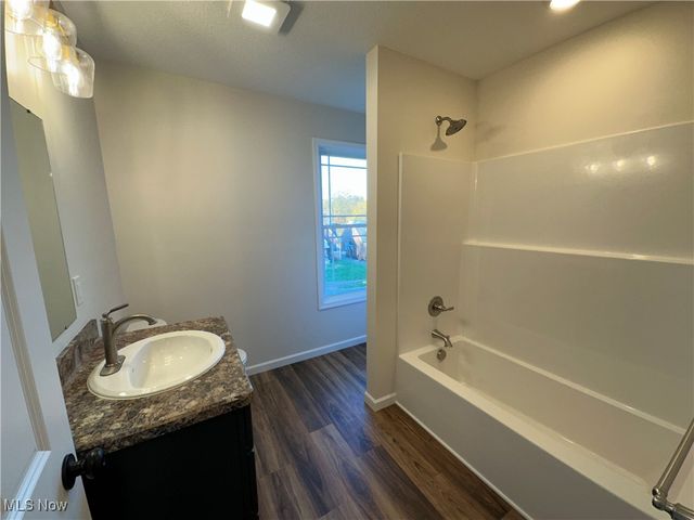 215 Upland Avenue, Youngstown, OH 44504