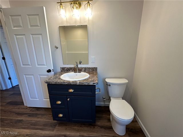 215 Upland Avenue, Youngstown, OH 44504