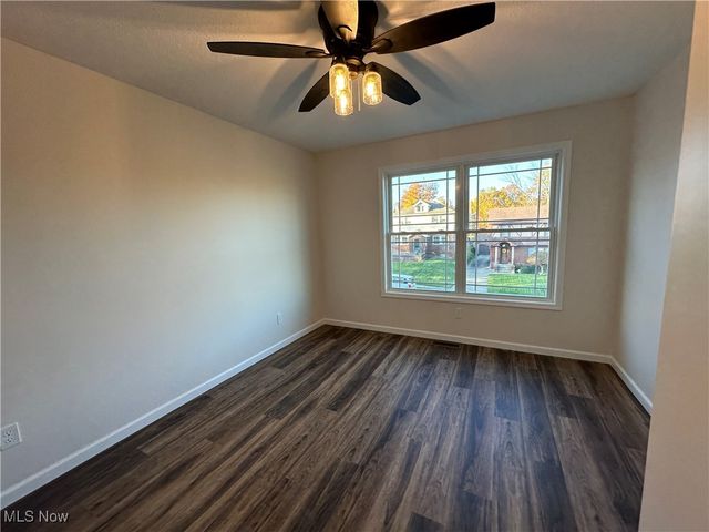 215 Upland Avenue, Youngstown, OH 44504