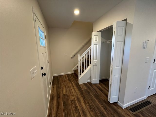 215 Upland Avenue, Youngstown, OH 44504