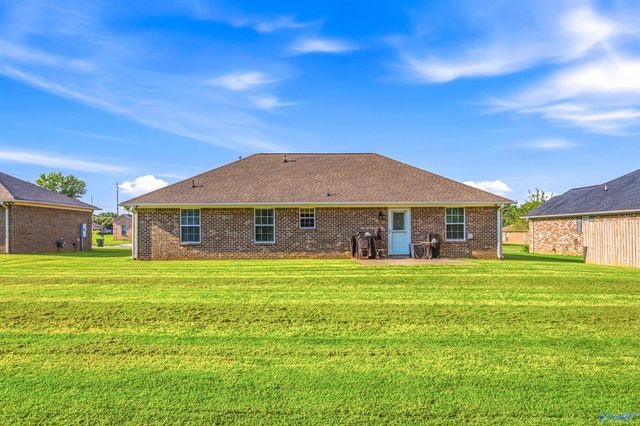19032 Racheals Loop, Athens, AL 35611