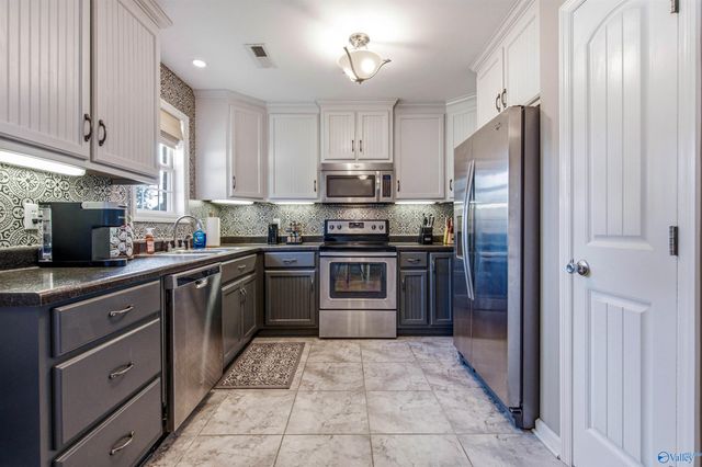 19032 Racheals Loop, Athens, AL 35611