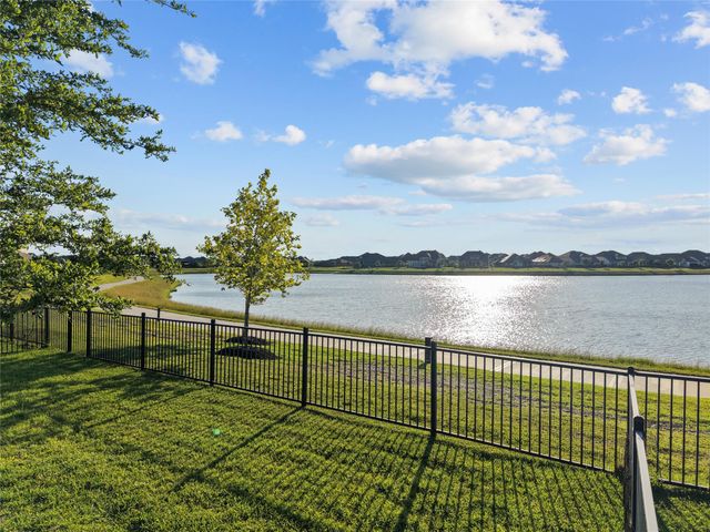 2609 Arbor Edge Crossing, Texas City, TX 77568