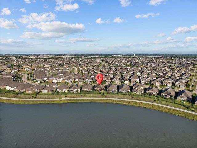 2609 Arbor Edge Crossing, Texas City, TX 77568