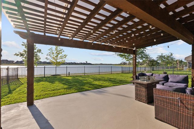 2609 Arbor Edge Crossing, Texas City, TX 77568