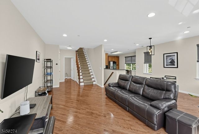 41 Liberty Way, South Bound Brook Boro, NJ 08880