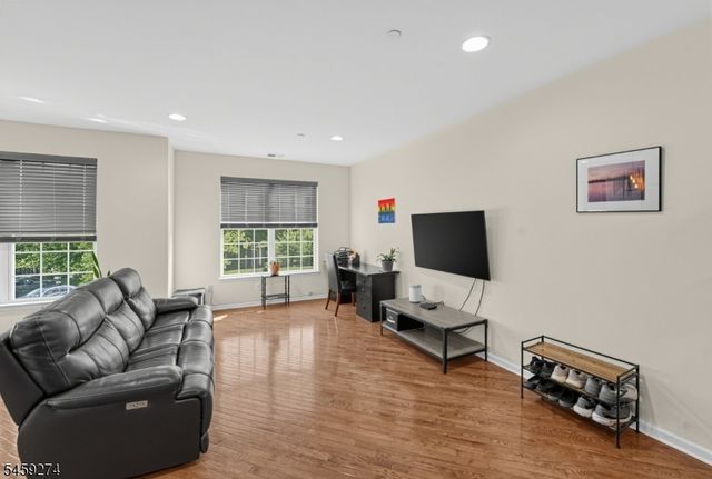 41 Liberty Way, South Bound Brook Boro, NJ 08880