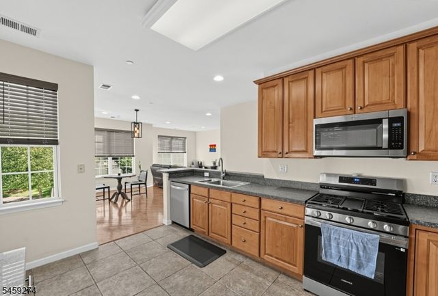 41 Liberty Way, South Bound Brook Boro, NJ 08880
