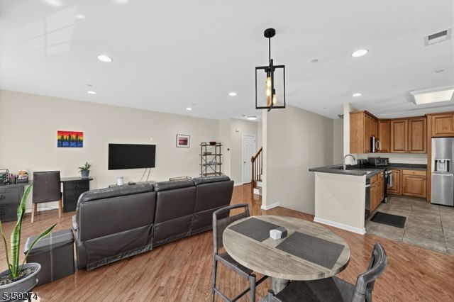 41 Liberty Way, South Bound Brook Boro, NJ 08880