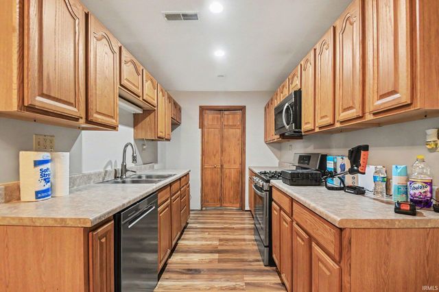 2301 Aurora Avenue, Elkhart, IN 46517