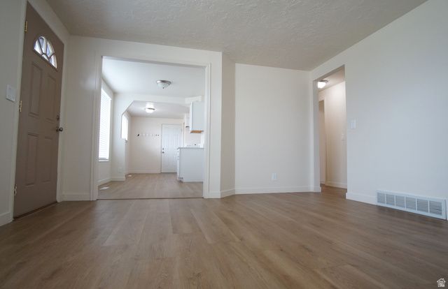 416 E 8260 S, Sandy, UT 84070