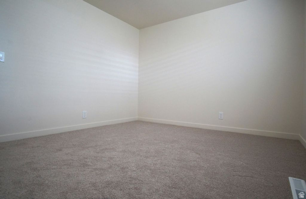 Image 19 of property listing at 416 E 8260 S, Sandy, UT 84070