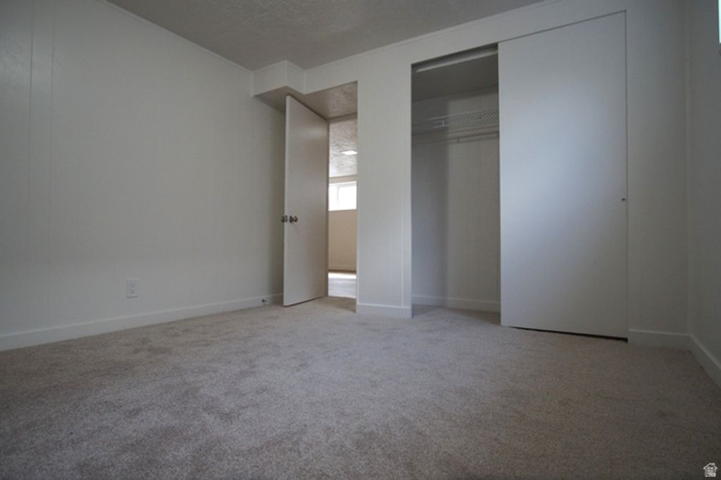 Image 26 of property listing at 416 E 8260 S, Sandy, UT 84070