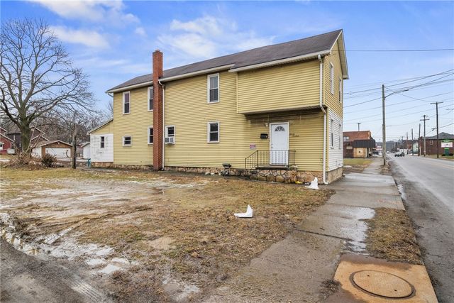 719 S Mill St, New Castle, PA 16101