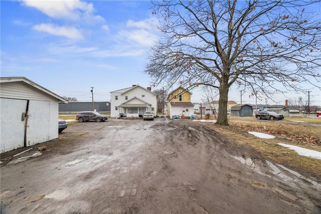 719 S Mill St, New Castle, PA 16101