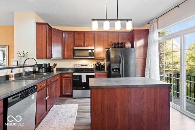 11910 Riley Drive 2, Zionsville, IN 46077