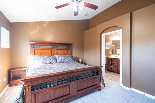 11910 Riley Drive 2, Zionsville, IN 46077