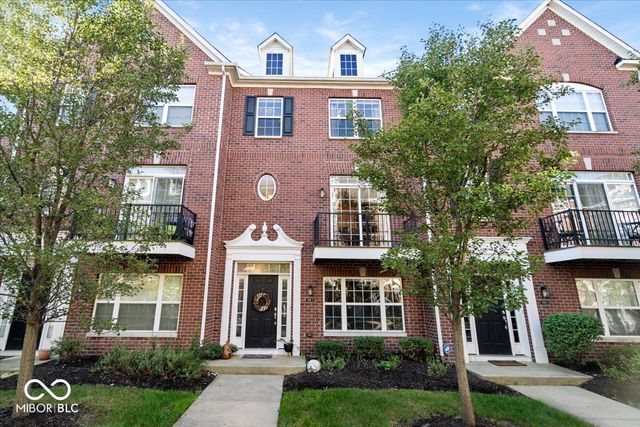 11910 Riley Drive 2, Zionsville, IN 46077