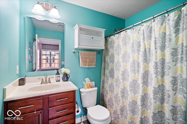 11910 Riley Drive 2, Zionsville, IN 46077