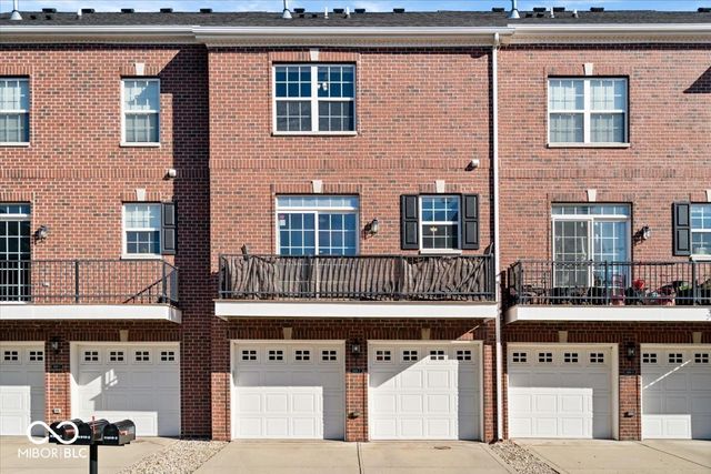 11910 Riley Drive 2, Zionsville, IN 46077