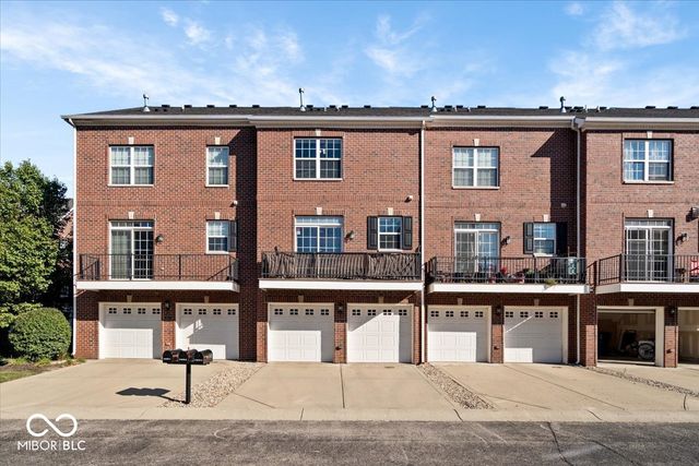 11910 Riley Drive 2, Zionsville, IN 46077