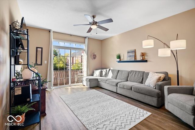 11910 Riley Drive 2, Zionsville, IN 46077