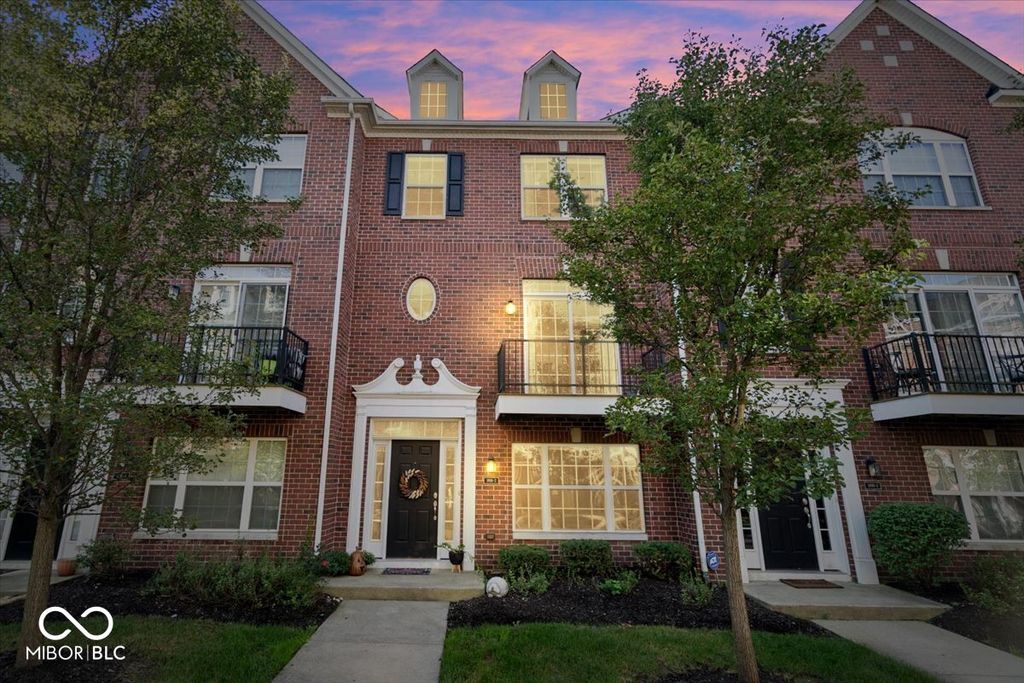 11910 Riley Drive 2, Zionsville, IN 46077