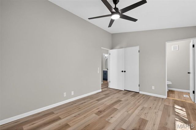 10469 Briarbend Drive 7, Creve Coeur, MO 63146