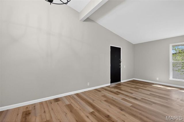 10469 Briarbend Drive 7, Creve Coeur, MO 63146