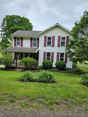4231 Cauwels Road, Arcadia, NY 14505