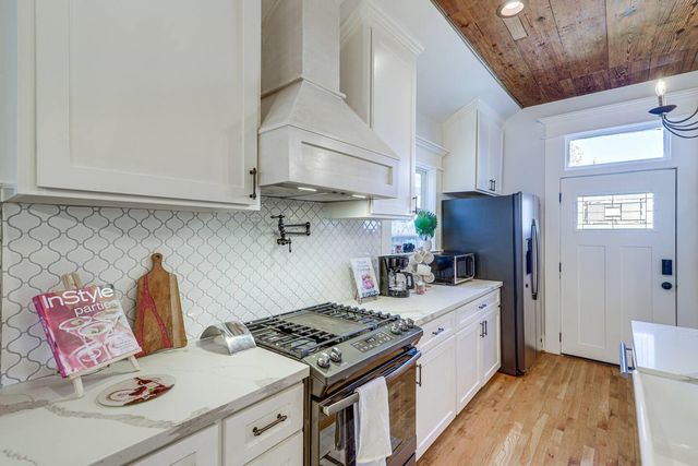 1406 Edwards Street, Houston, TX 77007