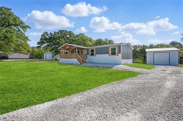 128 Overland Trail, Azle, TX 76020