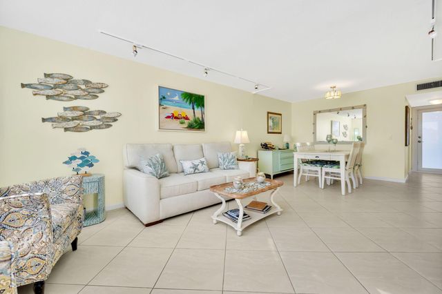 201 N Ocean Boulevard 203, Pompano Beach, FL 33062