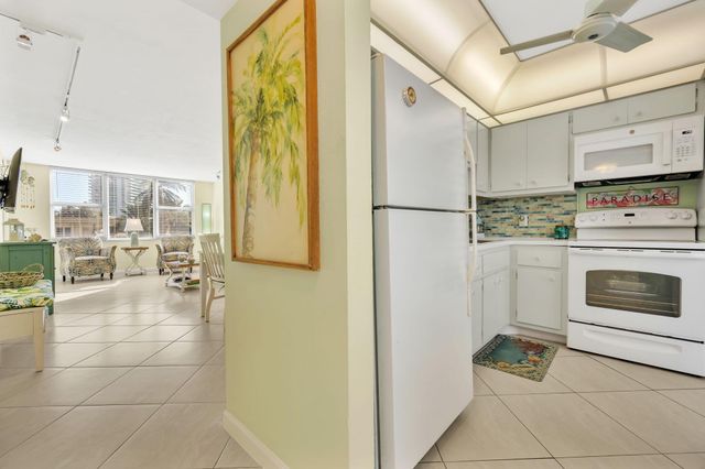 201 N Ocean Boulevard 203, Pompano Beach, FL 33062