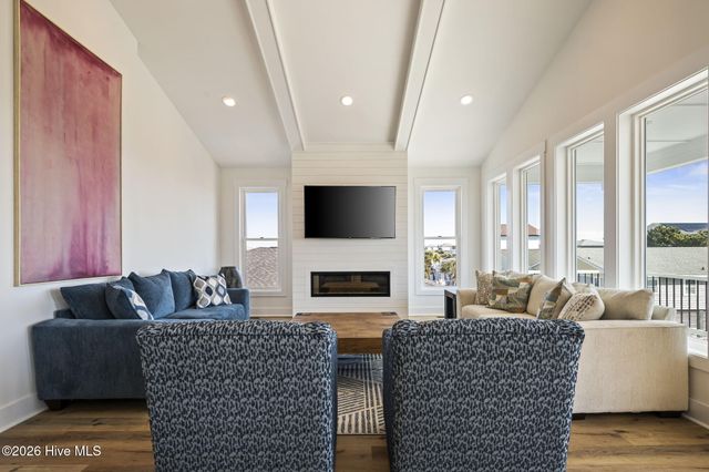 66 E Second Street, Ocean Isle Beach, NC 28469