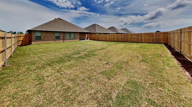 9101 NW 127th Street, Yukon, OK 73099
