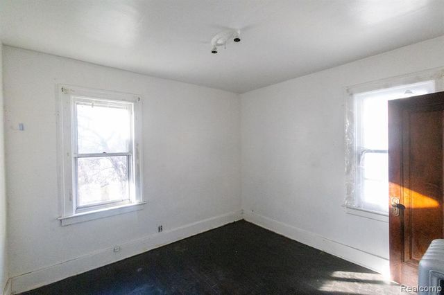 7505 Prairie Street, Detroit, MI 48210