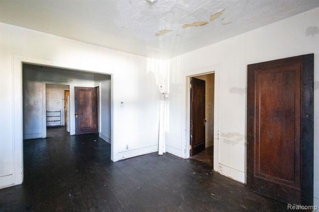 7505 Prairie Street, Detroit, MI 48210