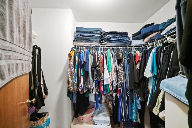 6501 ROTH Drive, Joliet, IL 60431